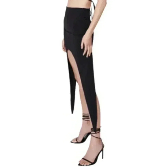 Revolve Bardot Black Asymetrical Skirt - Picture 3 of 8